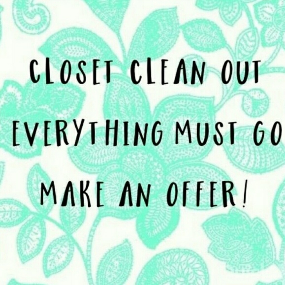 😊ACCEPTING ALL OFFERS😊